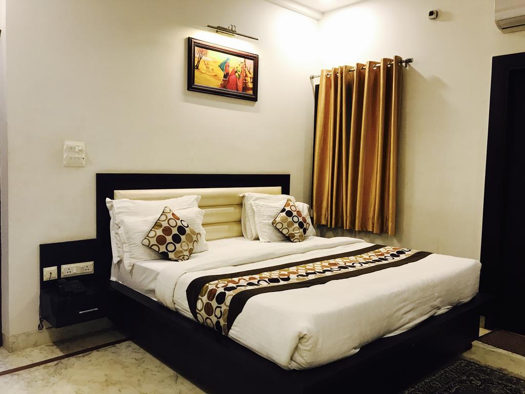 Aaradhya Residency Hotel Agra  Eksteriør billede