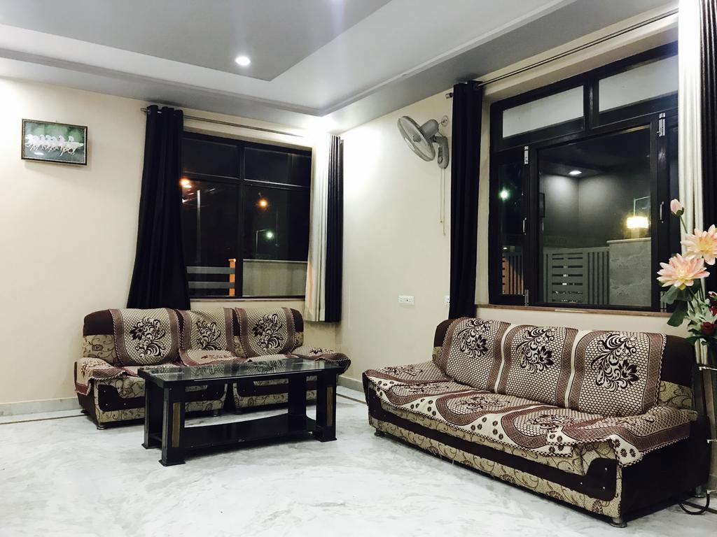 Aaradhya Residency Hotel Agra  Eksteriør billede