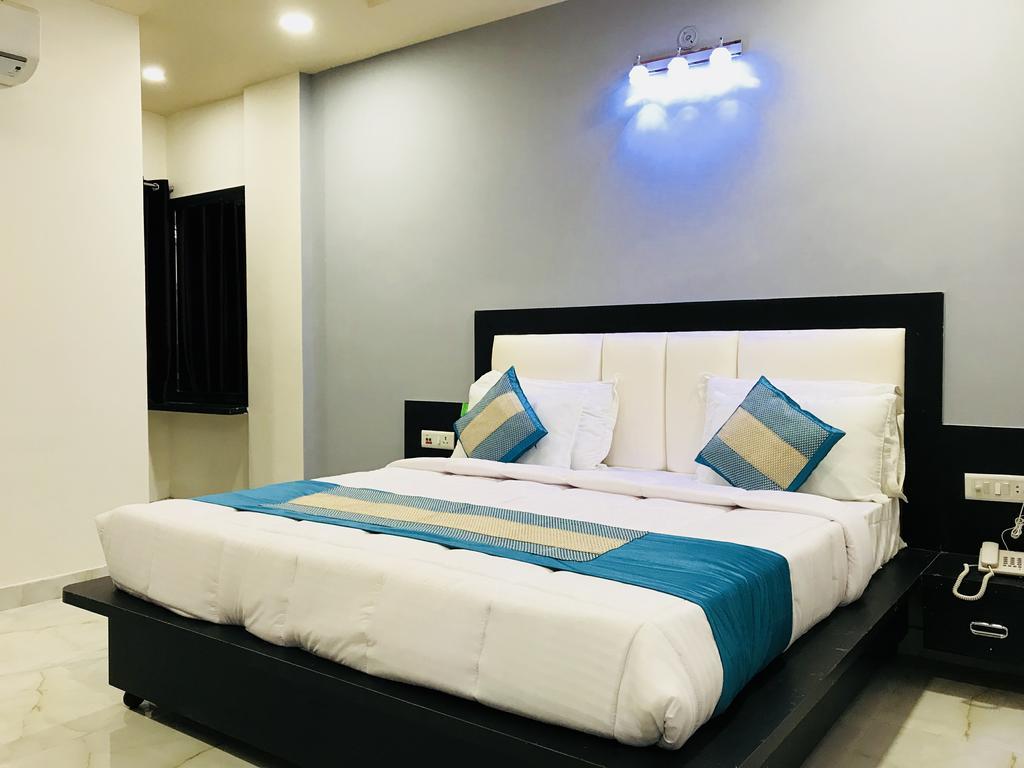 Aaradhya Residency Hotel Agra  Eksteriør billede