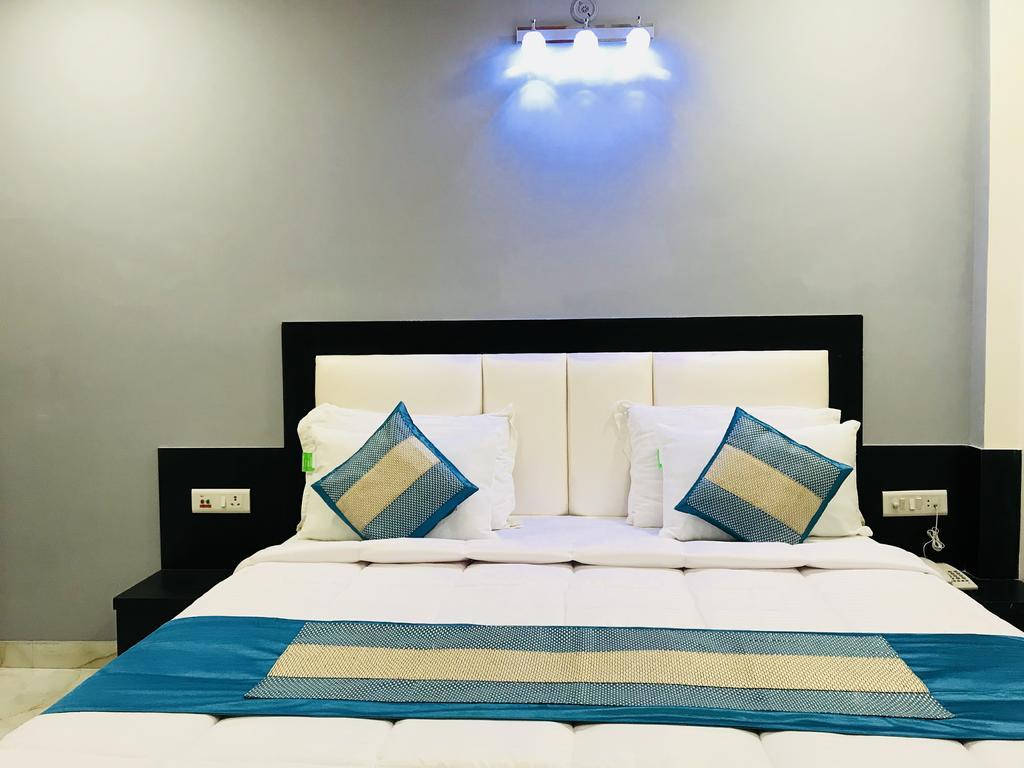 Aaradhya Residency Hotel Agra  Eksteriør billede