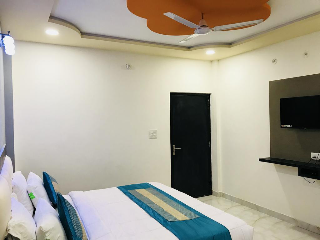 Aaradhya Residency Hotel Agra  Eksteriør billede