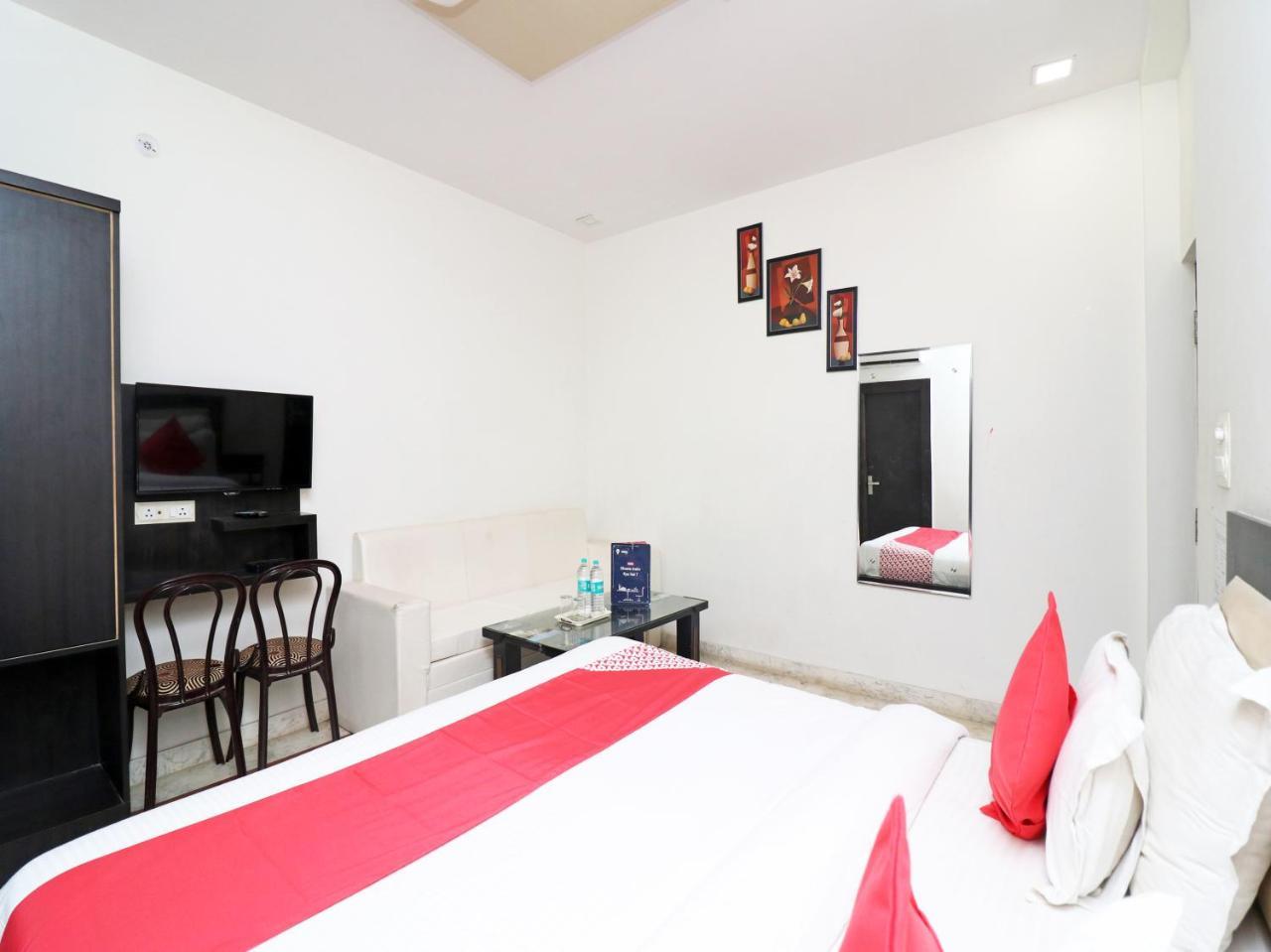 Aaradhya Residency Hotel Agra  Eksteriør billede