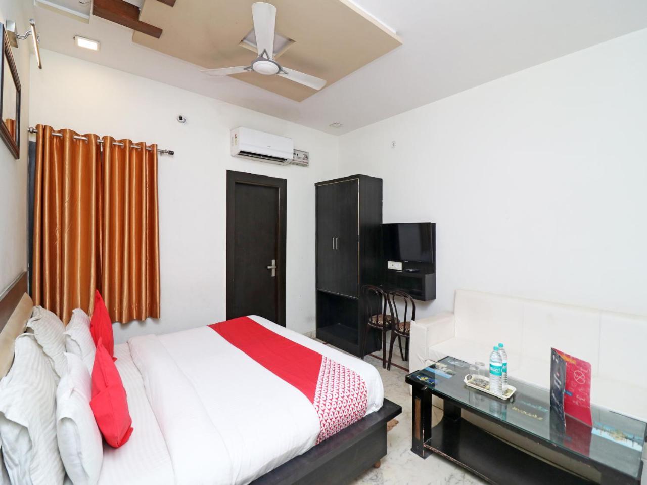 Aaradhya Residency Hotel Agra  Eksteriør billede