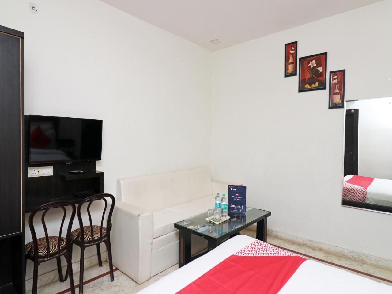 Aaradhya Residency Hotel Agra  Eksteriør billede