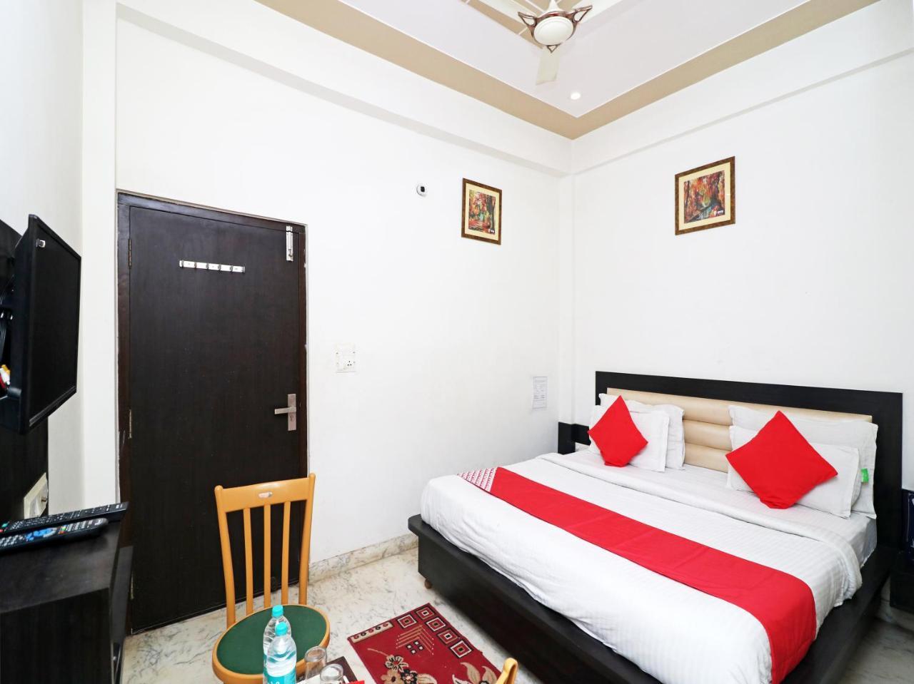Aaradhya Residency Hotel Agra  Eksteriør billede