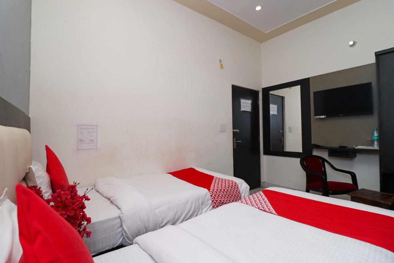 Aaradhya Residency Hotel Agra  Eksteriør billede