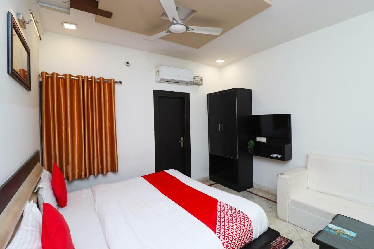 Aaradhya Residency Hotel Agra  Eksteriør billede
