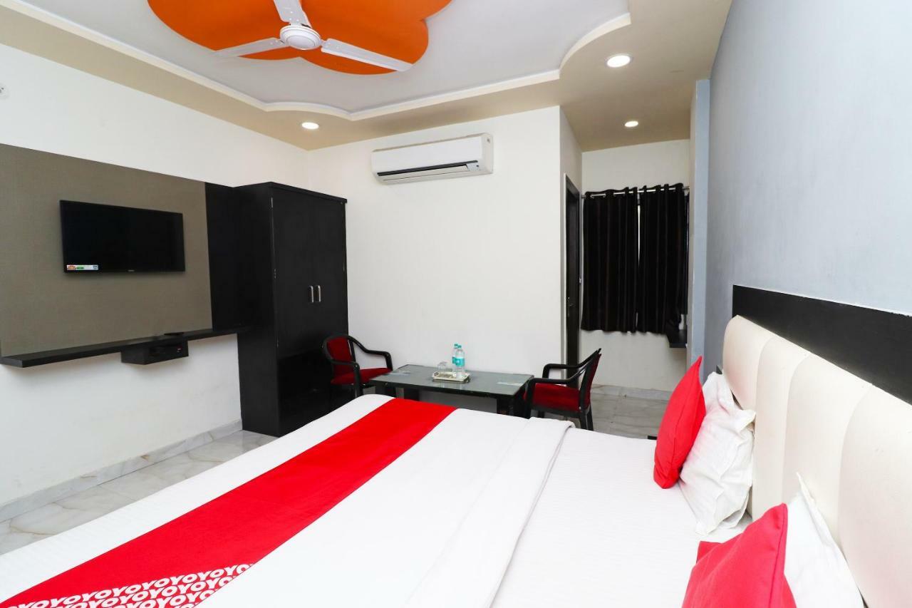 Aaradhya Residency Hotel Agra  Eksteriør billede